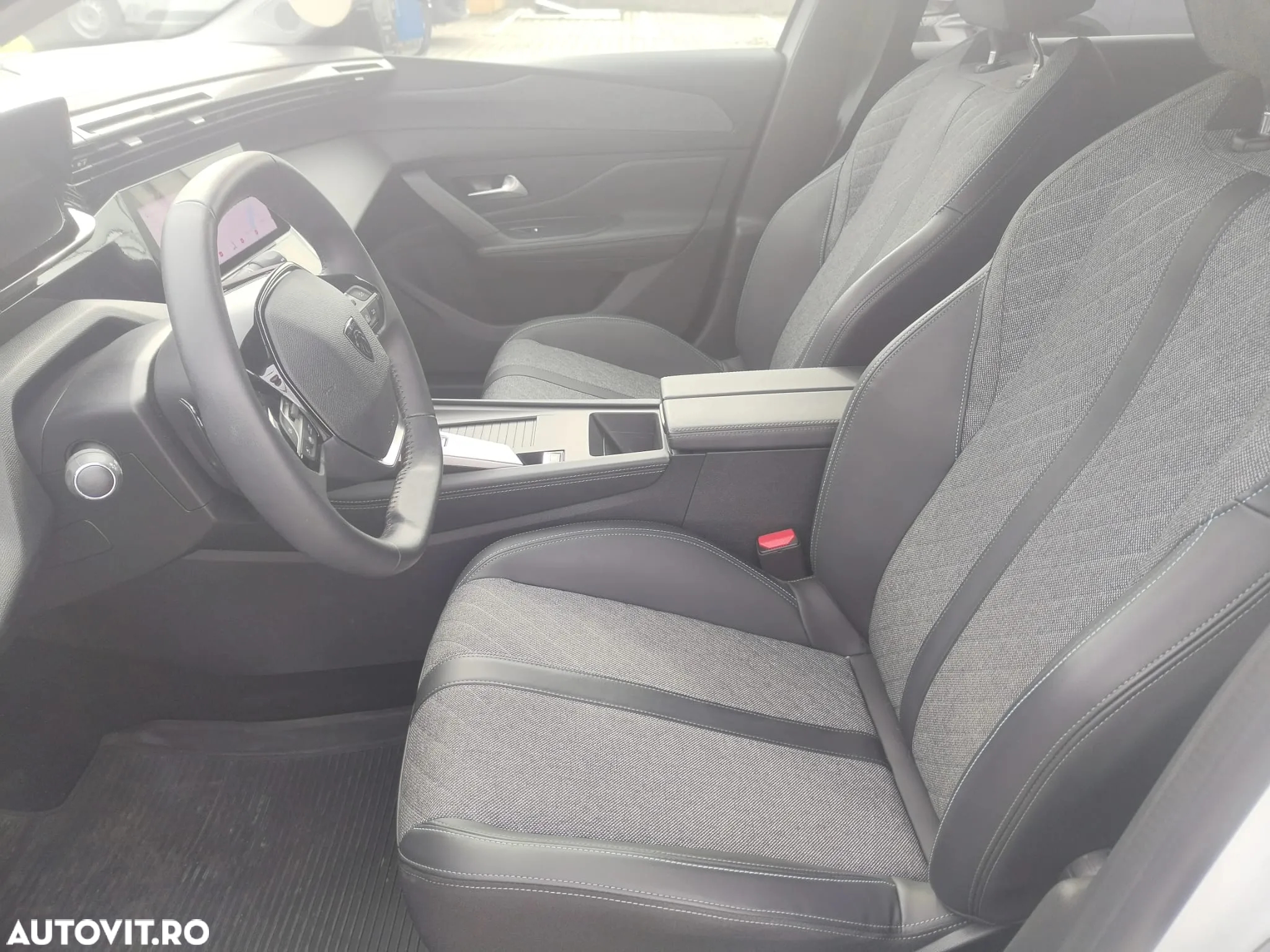 Peugeot 408 1.2L PureTech 130 S&S EAT8 Allure Pack - 6