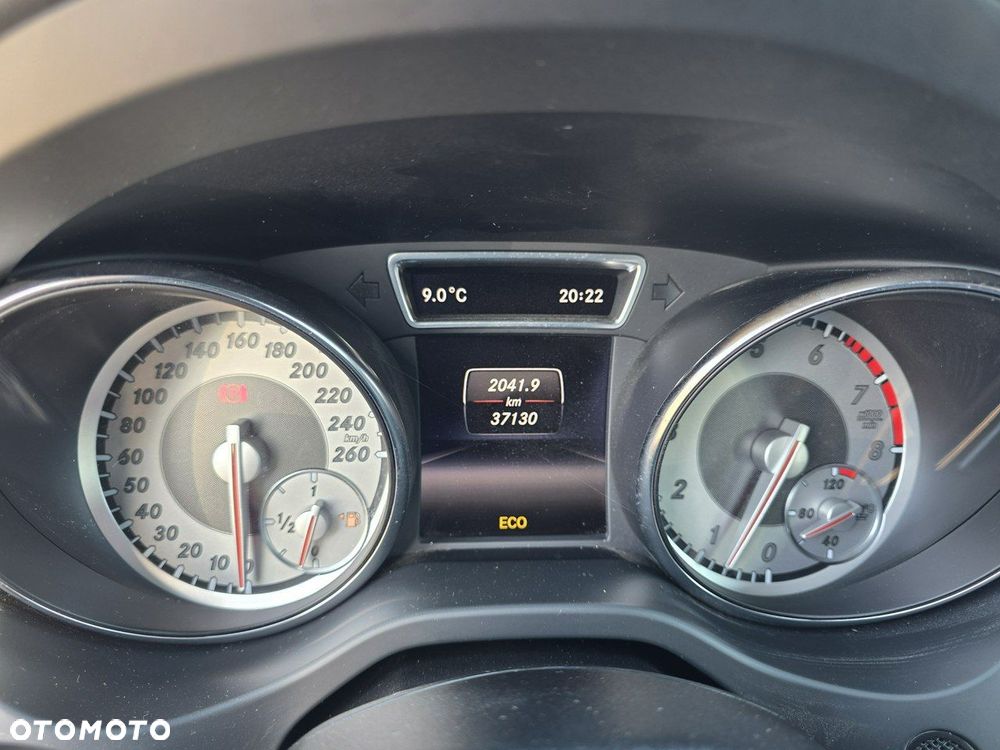 Mercedes-Benz CLA 180 - 31