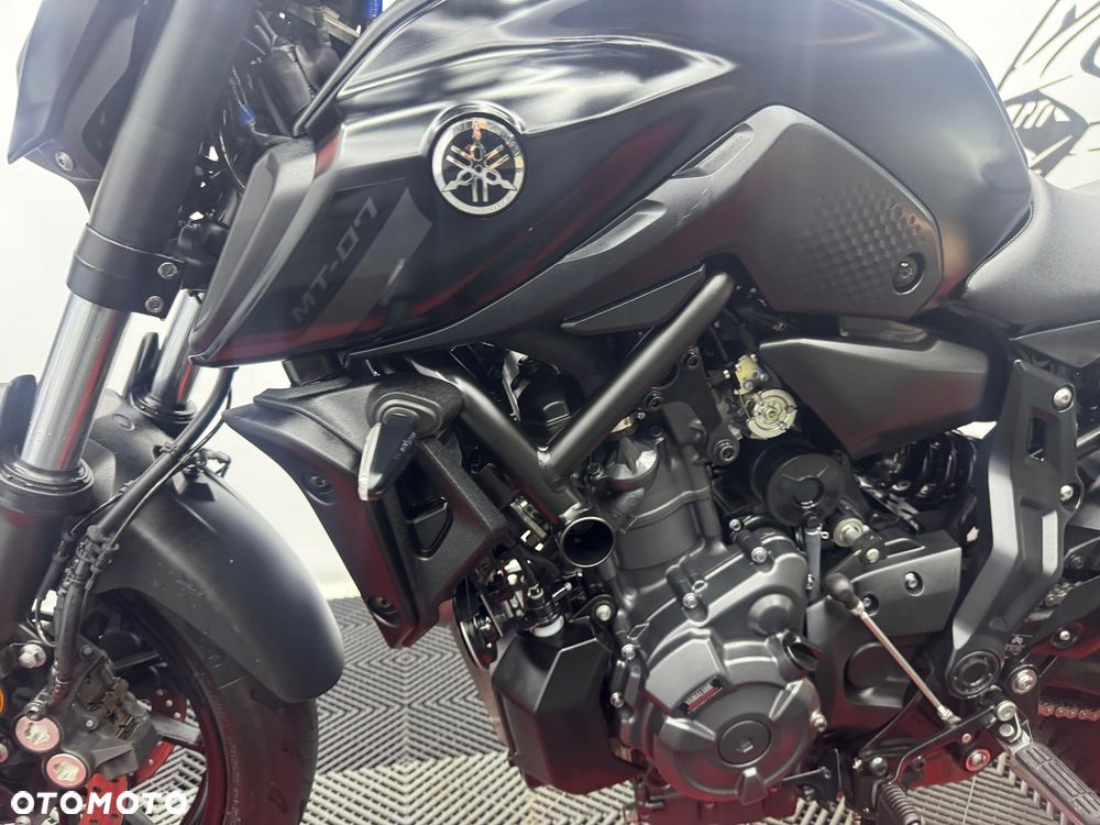 Yamaha MT - 12