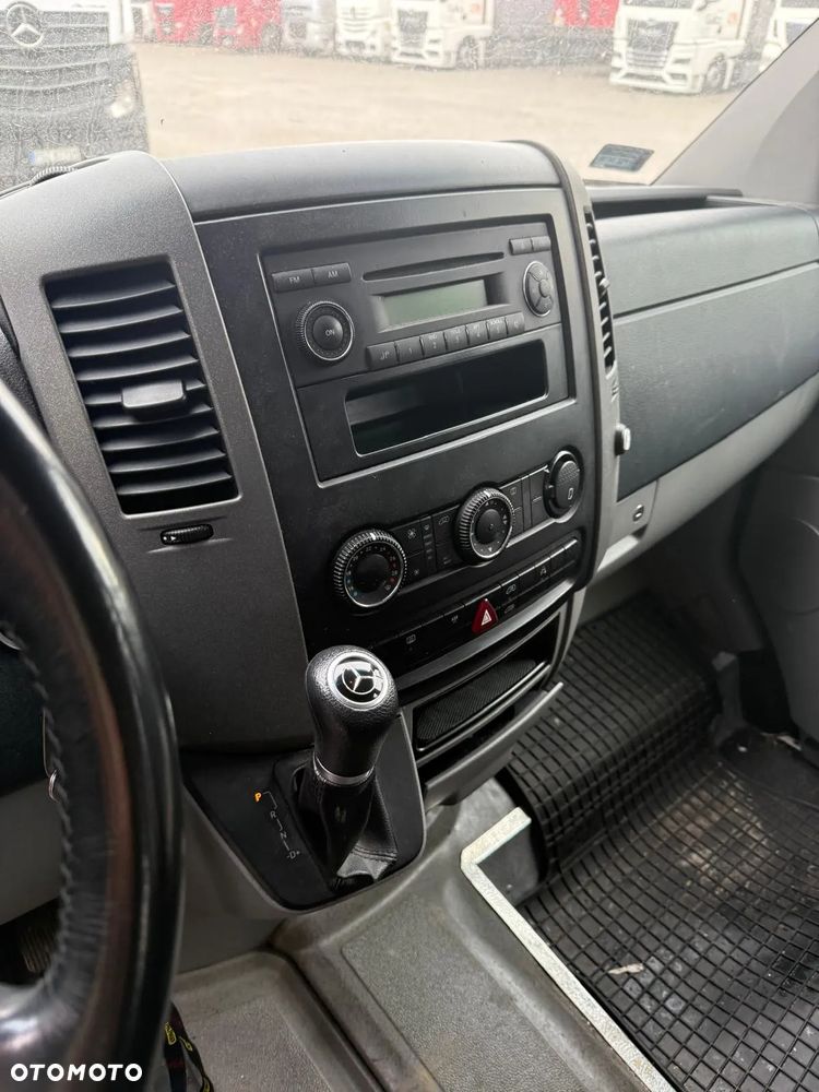 Mercedes-Benz Sprinter - 7