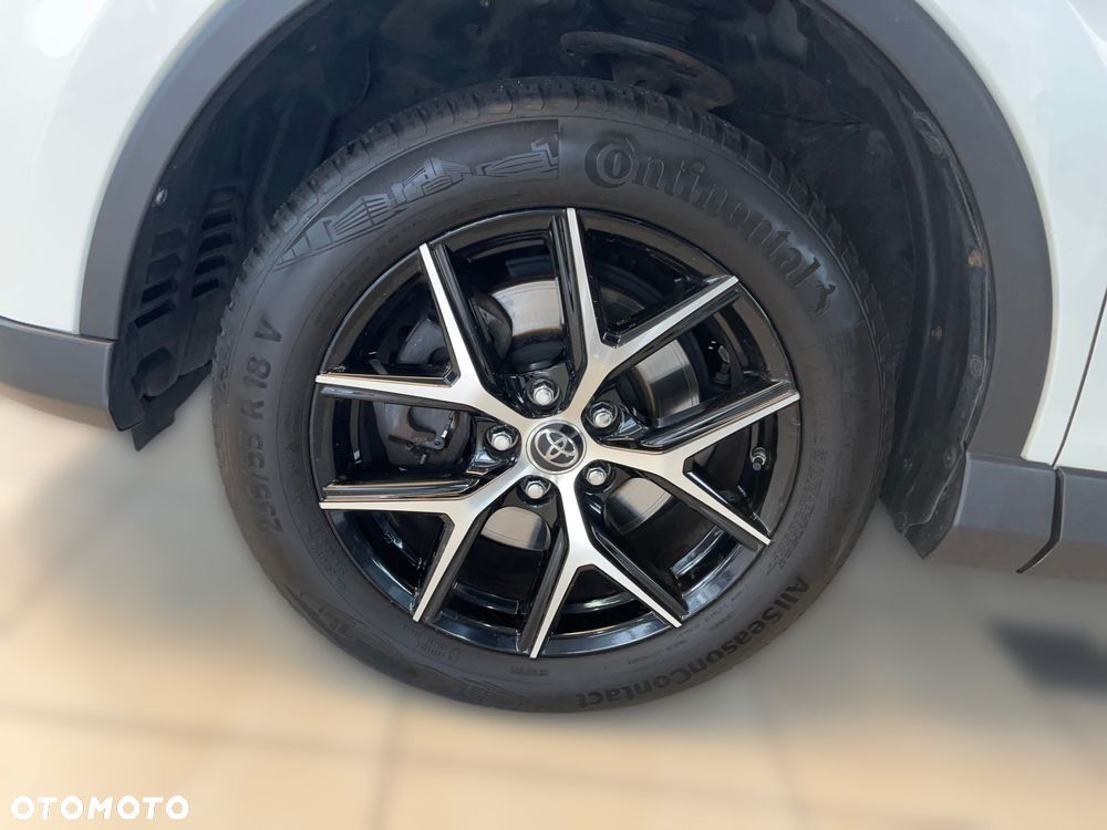 Toyota RAV4 Hybrid Style 4x2 - 14