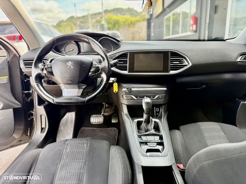 Peugeot 308 SW 1.6 BlueHDi Allure J17 EAT6 - 23