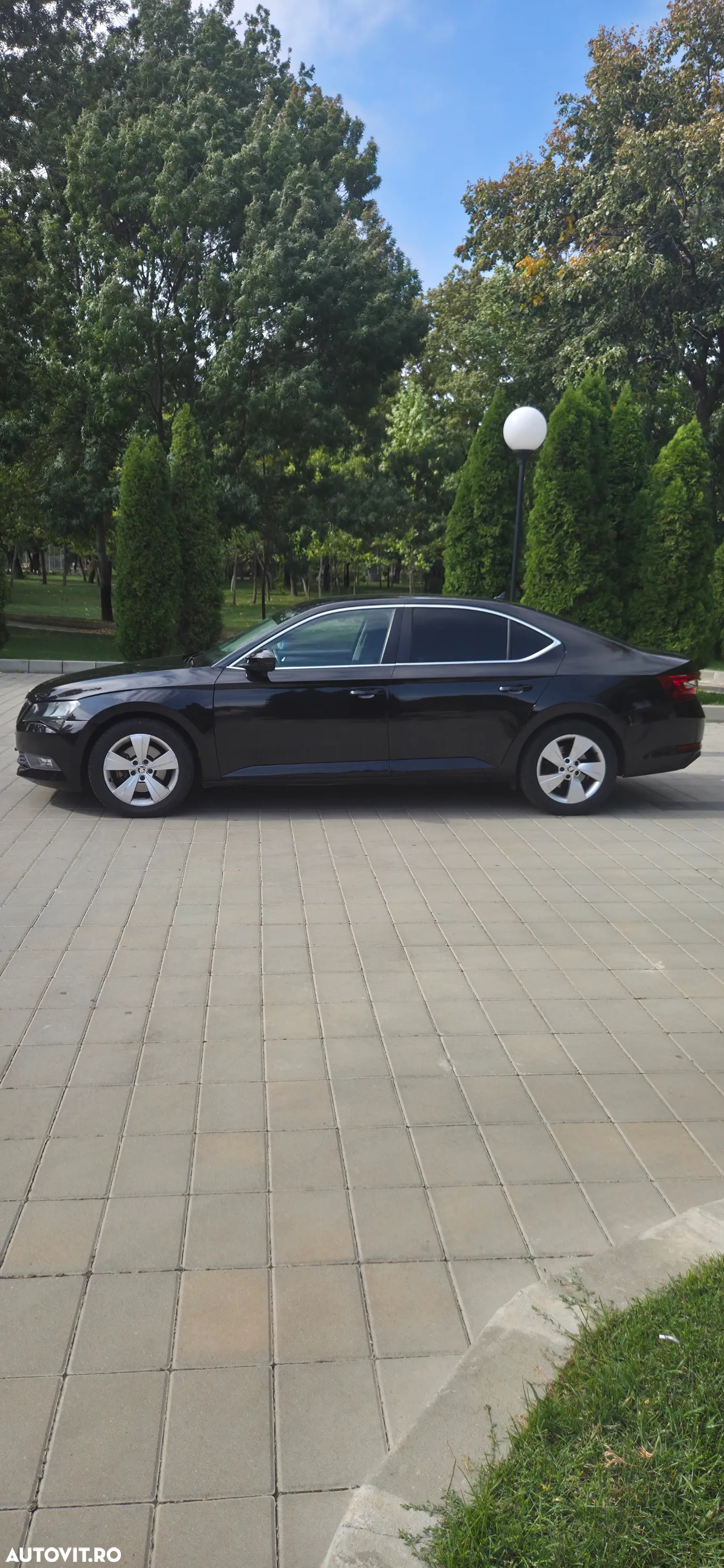 Skoda Superb 2.0 TDI Active - 7