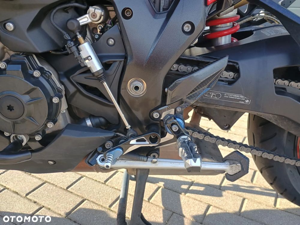 BMW XR - 21