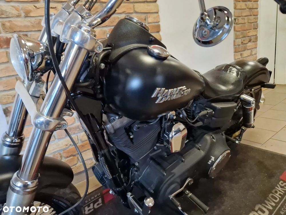 Harley-Davidson Dyna Street Bob - 18