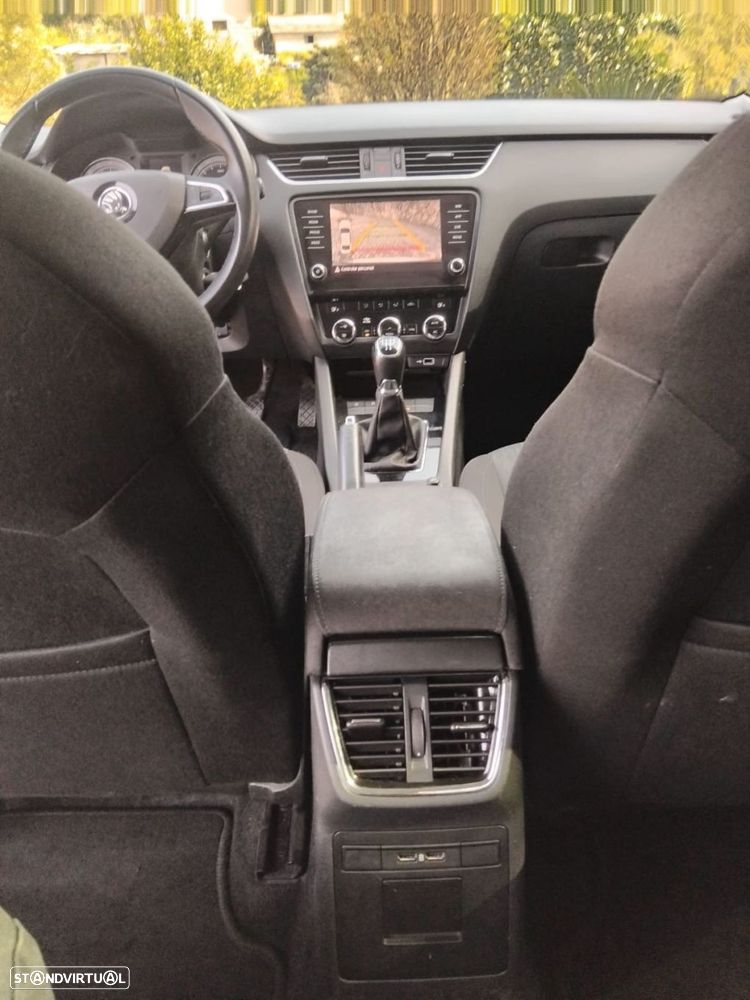 Skoda Octavia 1.6 TDI Style - 11