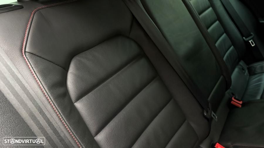 VW Golf GTI Performance BlueMotion DSG - 31