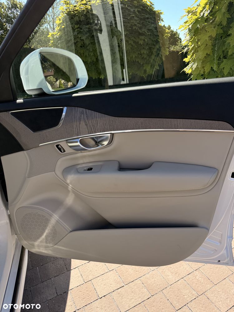 Volvo XC 90 - 20
