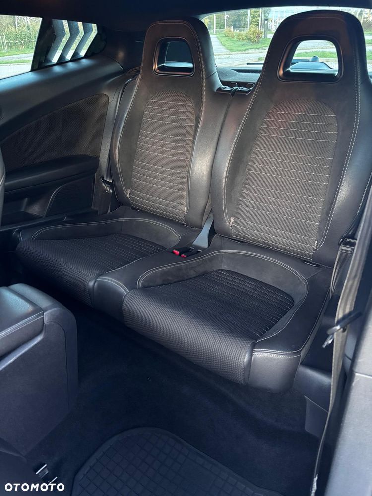 Volkswagen Scirocco 2.0 TDI - 11