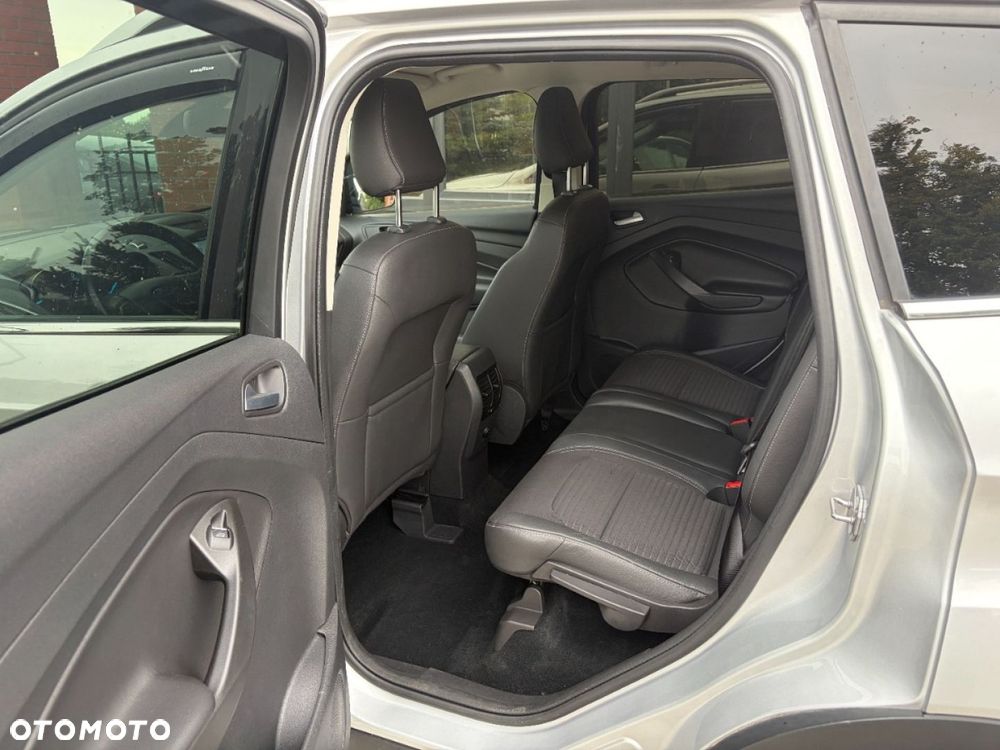 Ford Kuga 1.5 EcoBoost 2x4 Trend - 14