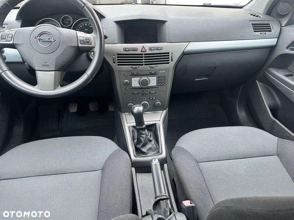 Opel Astra 1.9 CDTI Cosmo - 7