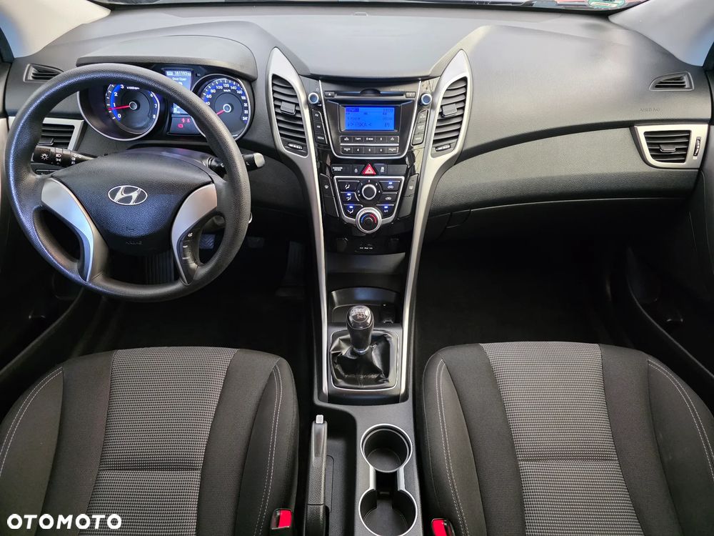 Hyundai i30 1.4 Classic - 10