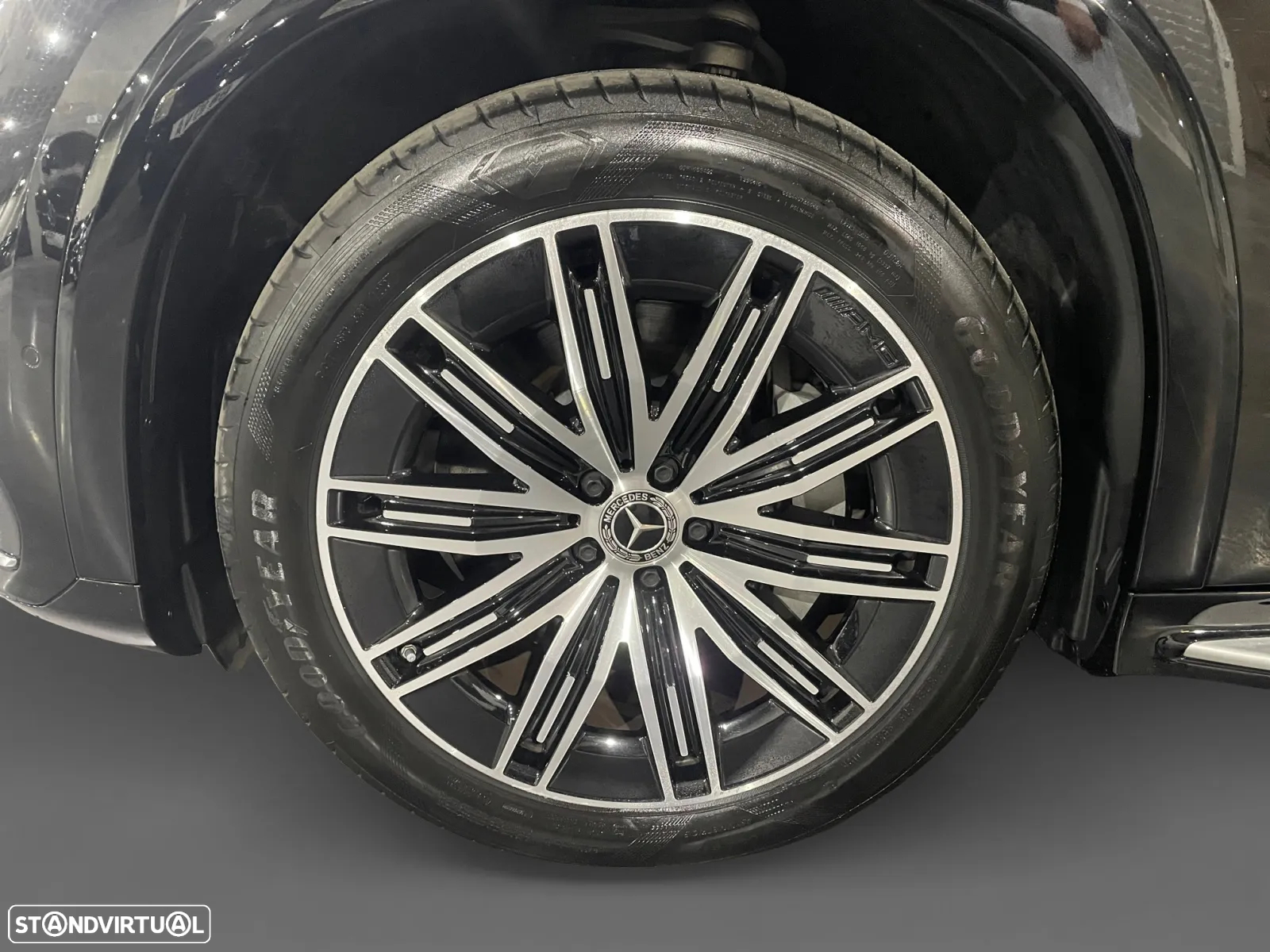 Mercedes-Benz EQS SUV 450 4Matic - 16