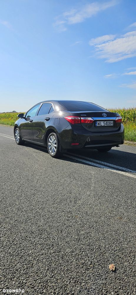Toyota Corolla 1.6 Prestige EU6 - 19