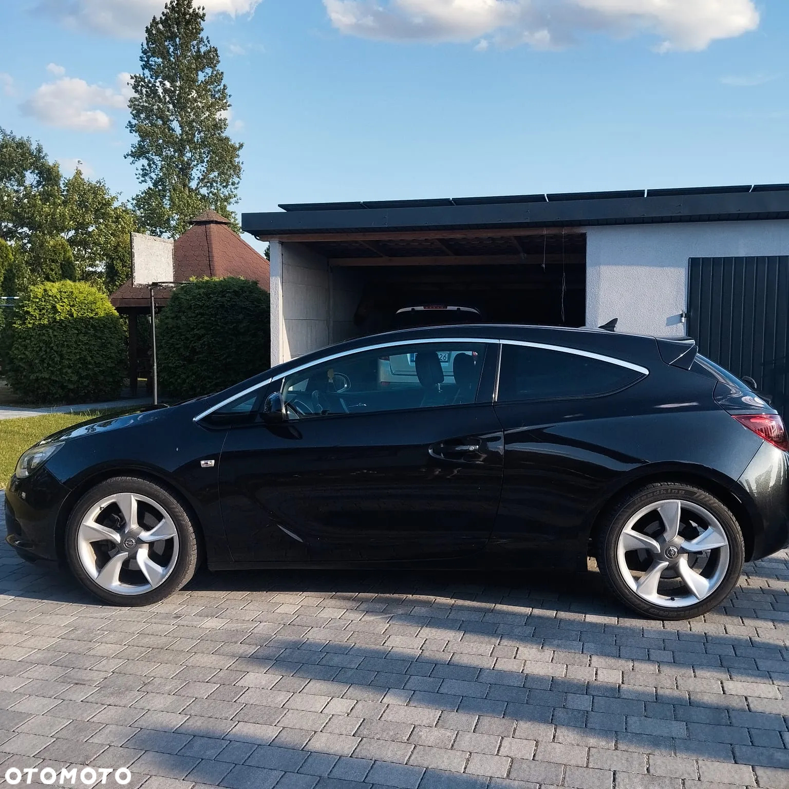 Opel Astra GTC 1.4 Turbo - 12