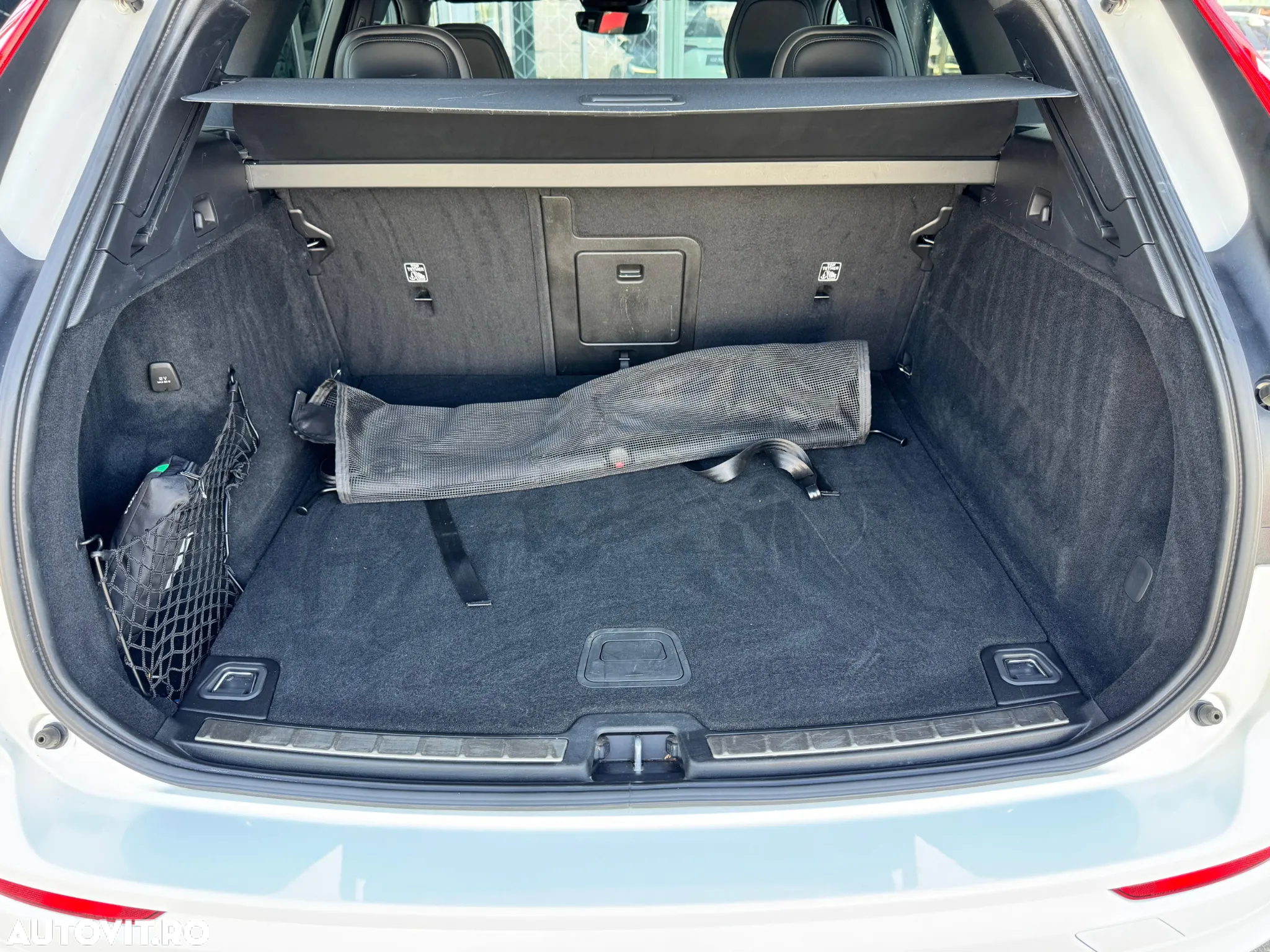 Volvo XC 60 B4 D Geartronic RDesign - 27