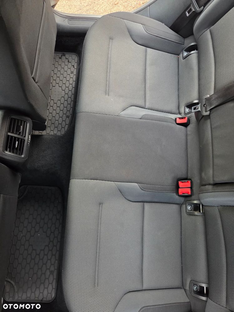 Volkswagen Golf 1.4 TSI BMT Comfortline - 16