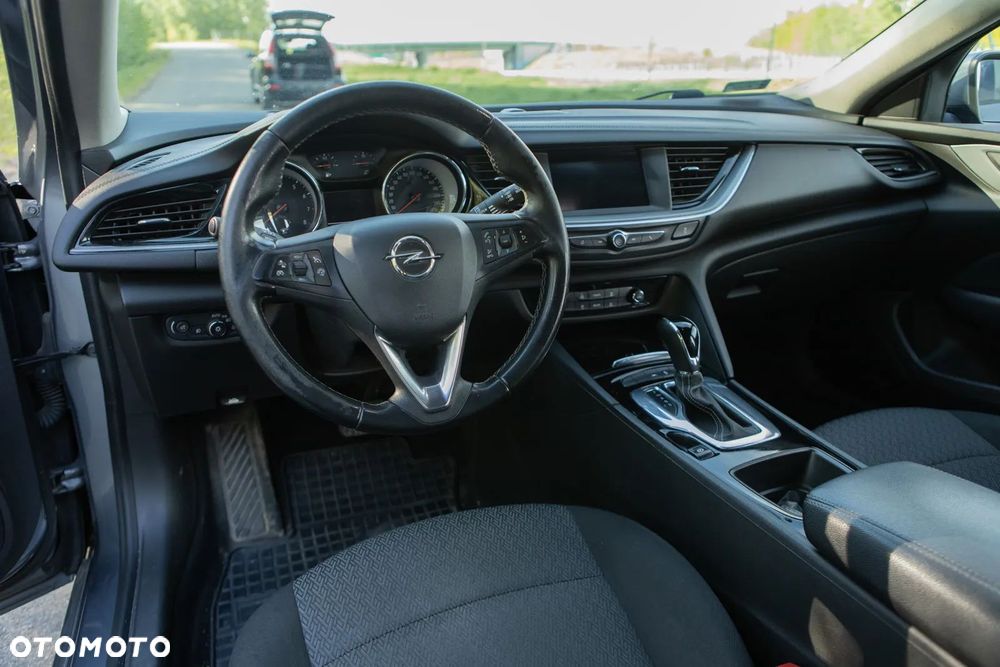 Opel Insignia 1.5 T Enjoy S&S - 17