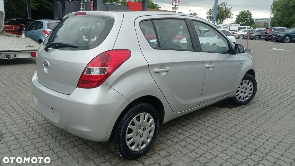 Hyundai i20 1.2 Comfort - 21