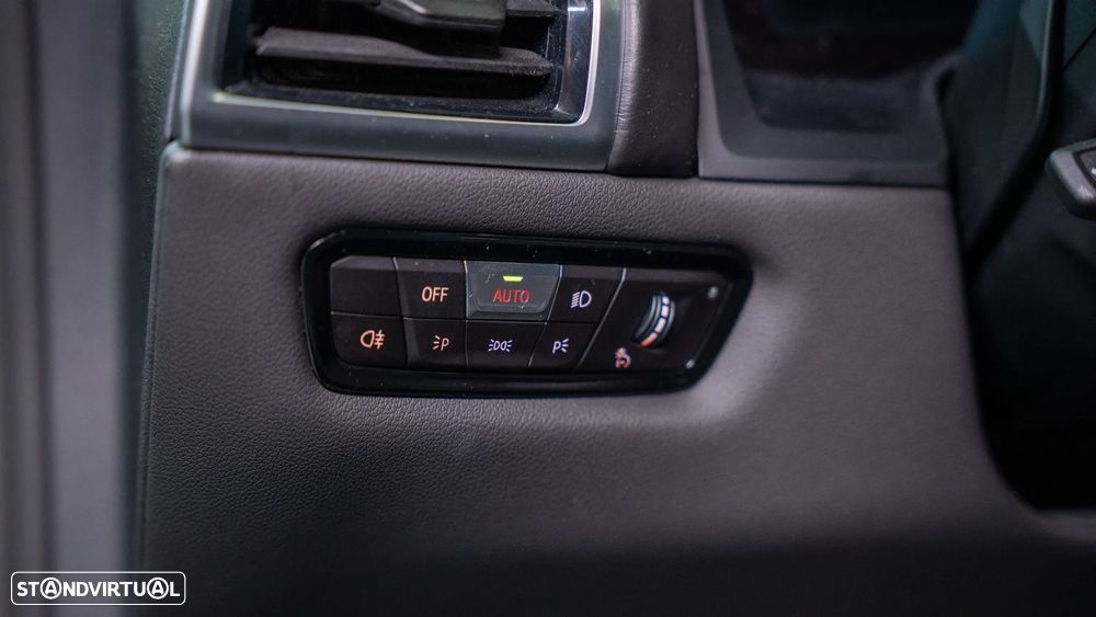 BMW 840 Gran Coupé d xDrive Pack M - 16