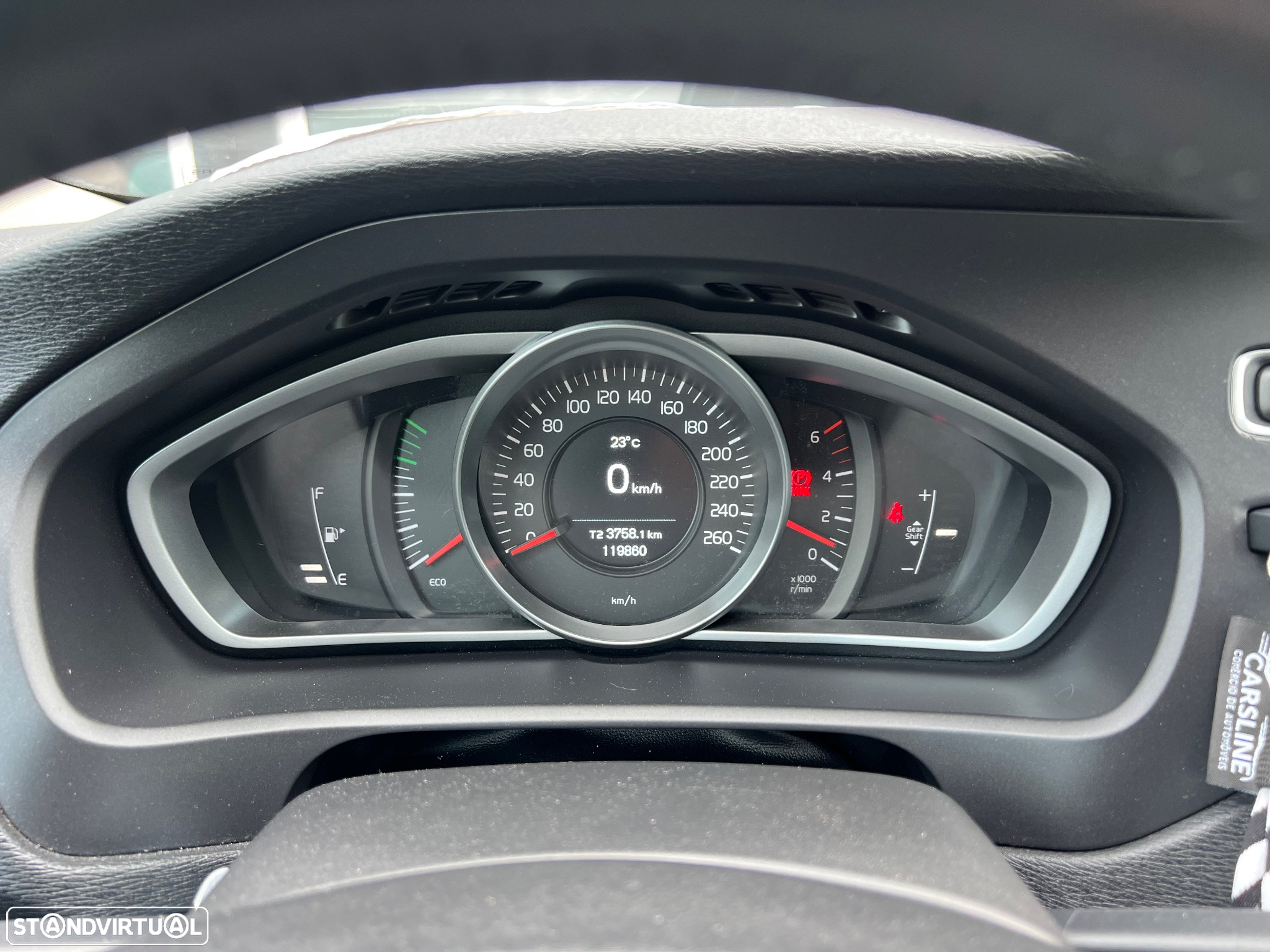 Volvo V40 2.0 D2 Momentum - 12