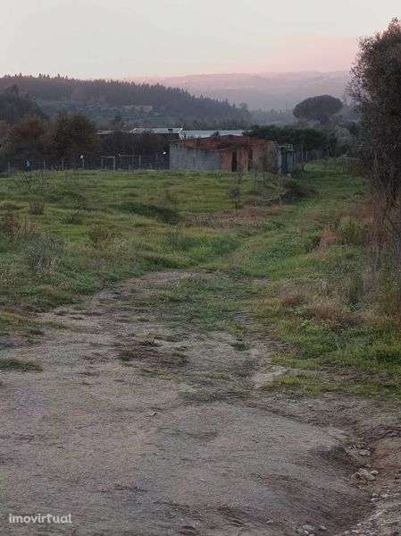 Terreno bem situado com uma excelente vista - Grande imagem: 2/6