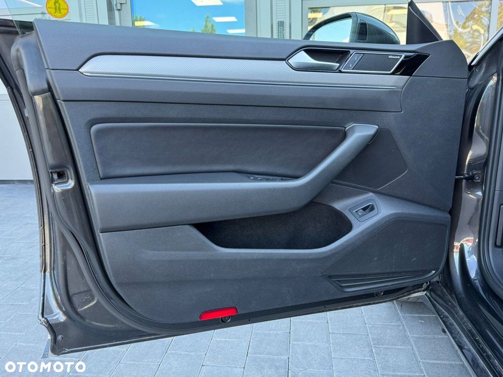 Volkswagen Arteon 2.0 TDI Bi-Turbo SCR 4Mot R-Line DSG - 16
