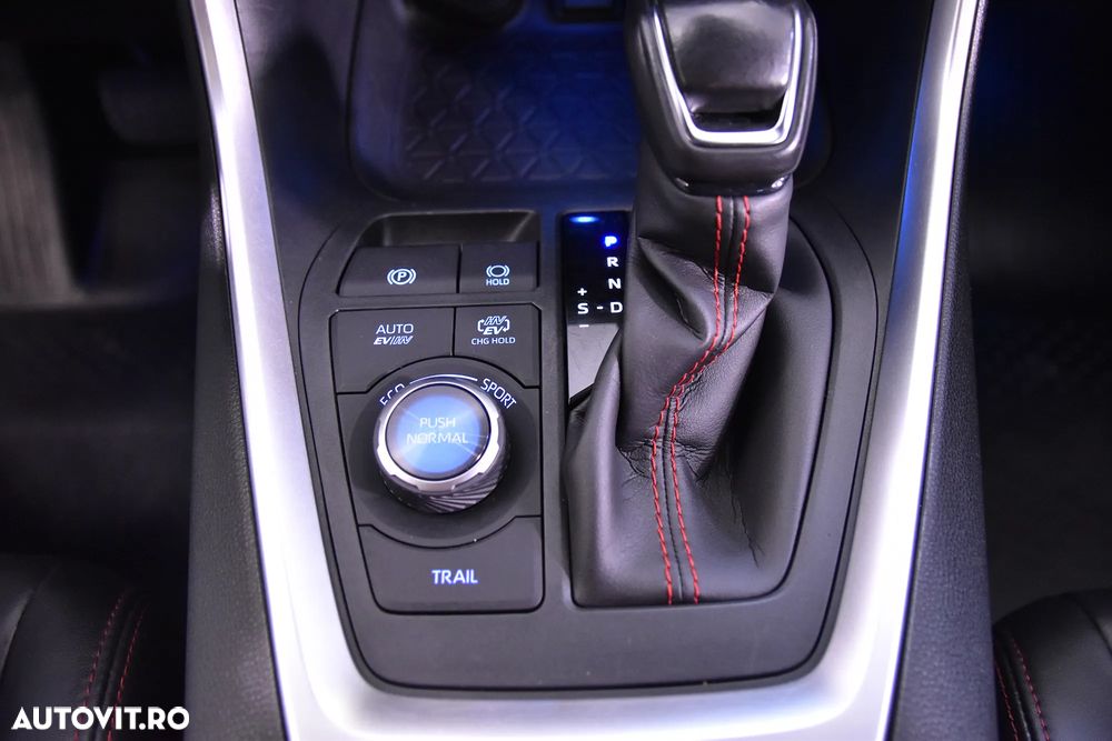 Toyota RAV4 - 18