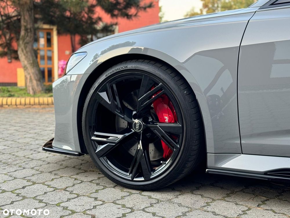 Audi RS6 Avant - 8