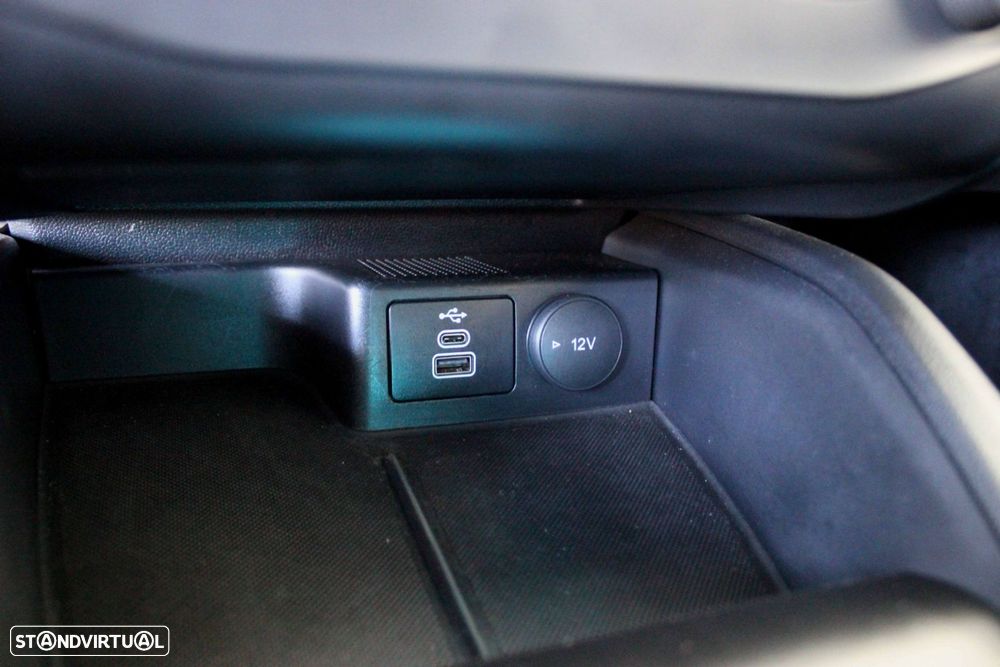 Ford Focus 1.0 EcoBoost MHEV ST-Line - 23