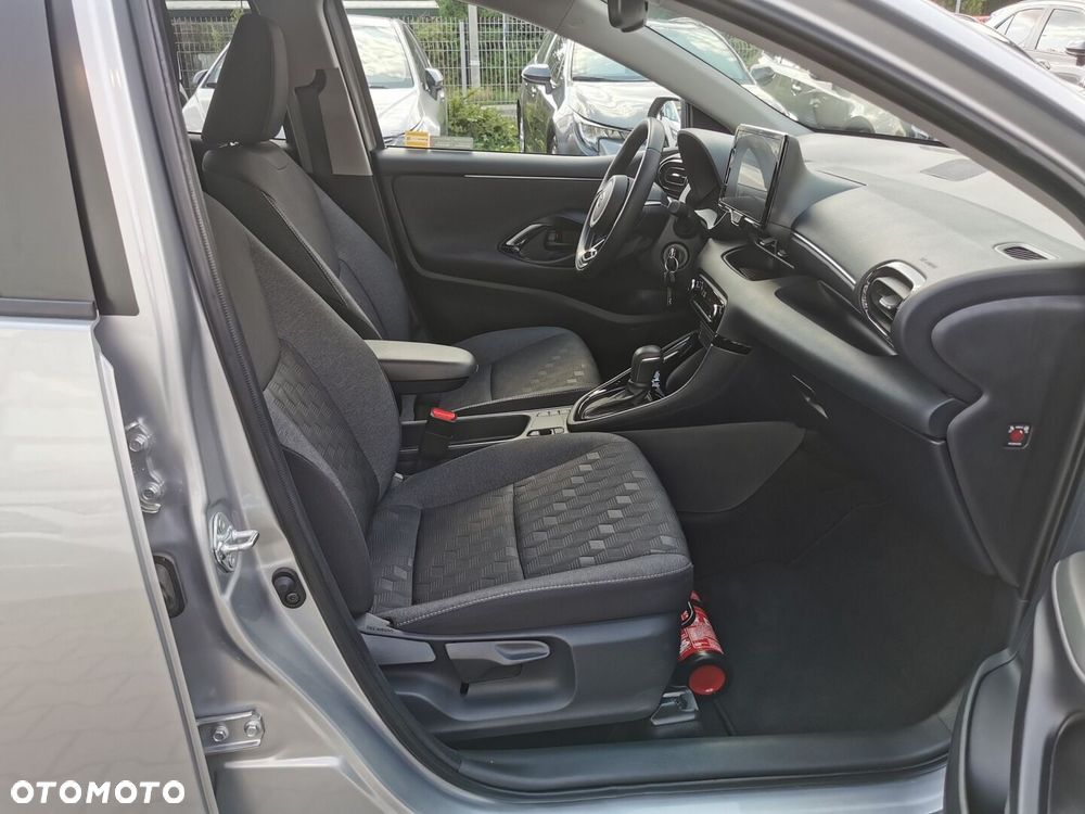 Toyota Yaris Hybrid 1.5 Style - 6