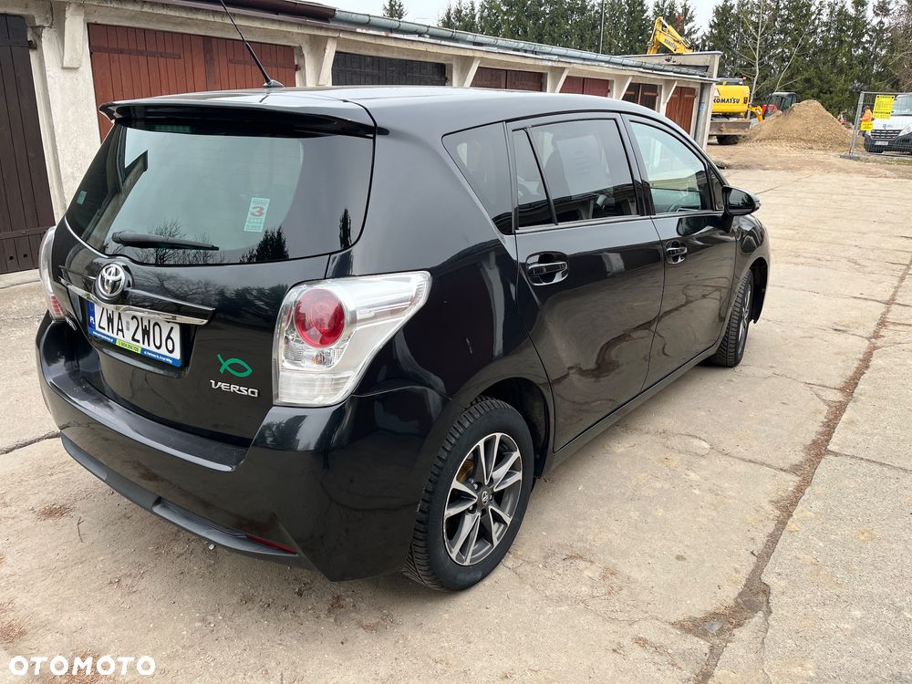 Toyota Verso - 4