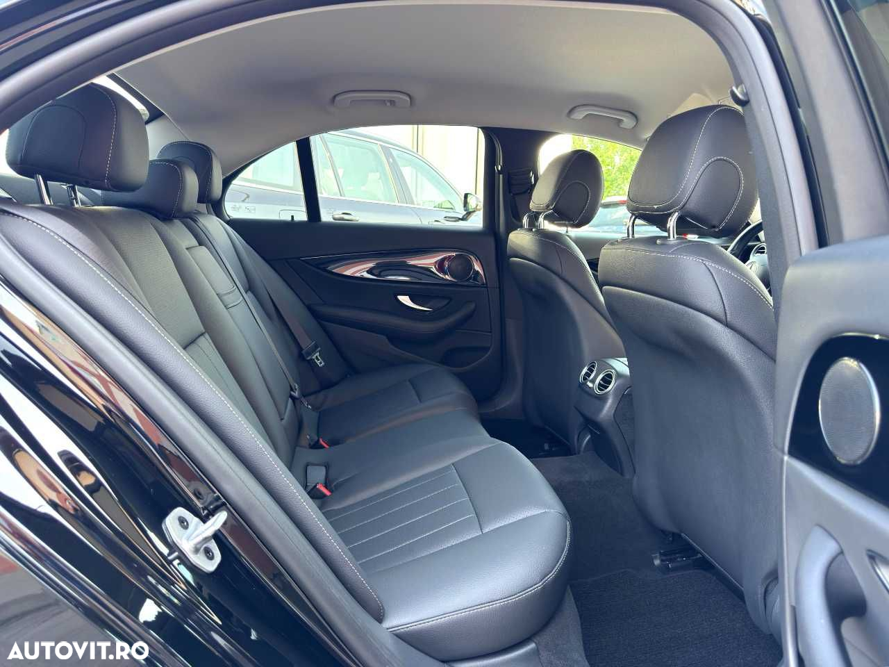 Mercedes-Benz E - 19