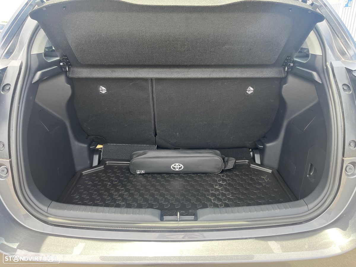 Toyota Yaris - 11