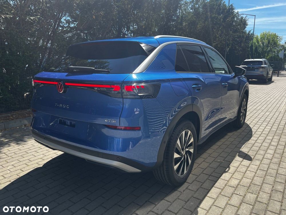 Volkswagen T-Roc - 9
