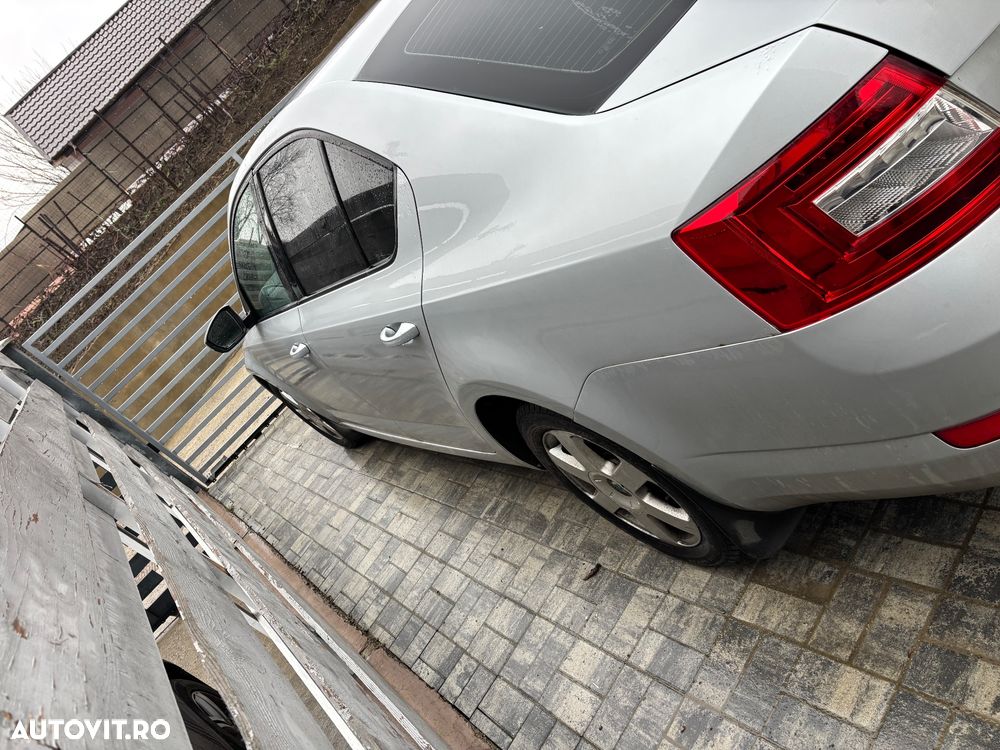 Skoda Octavia 1.6 TDI GREENLINE - 3