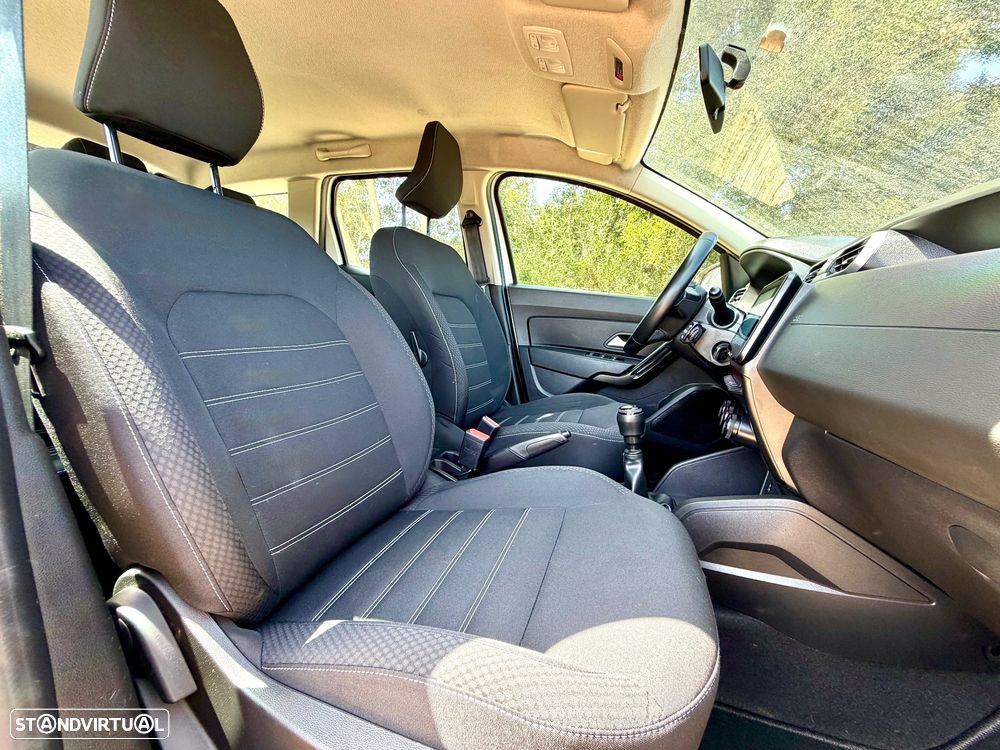 Dacia Duster 1.0 TCe ECO-G Expression Bi-Fuel - 36