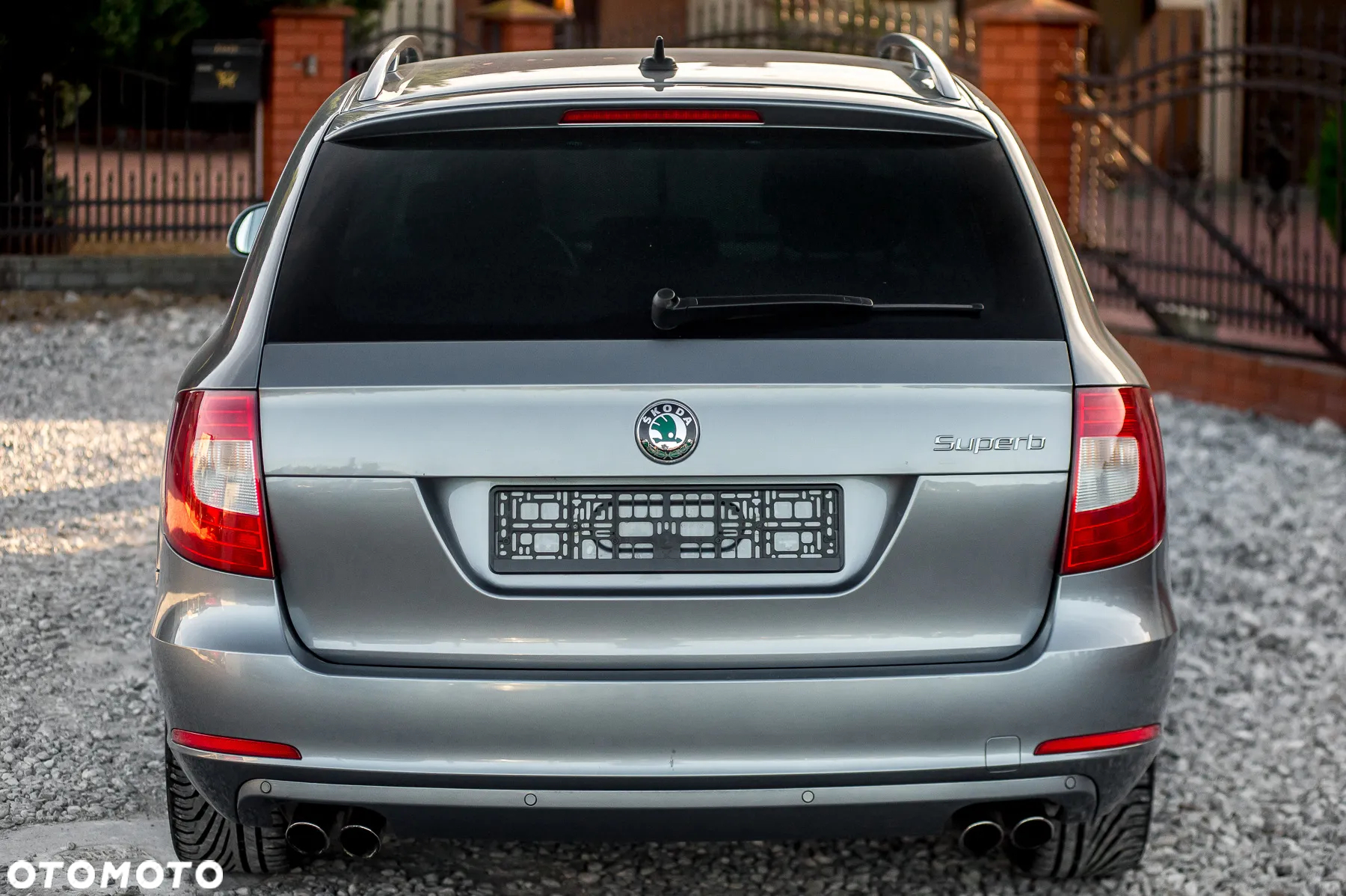 Skoda Superb Combi 2.0 TSI DSG Exclusive - 11