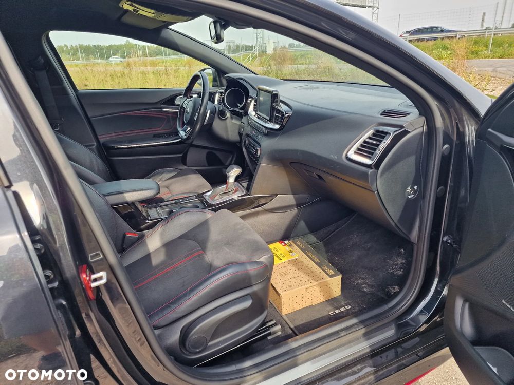 Kia ProCeed 1.6 T-GDI GT DCT - 15