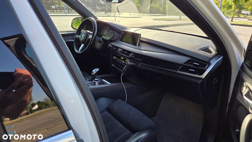 BMW X5 xDrive30d - 26