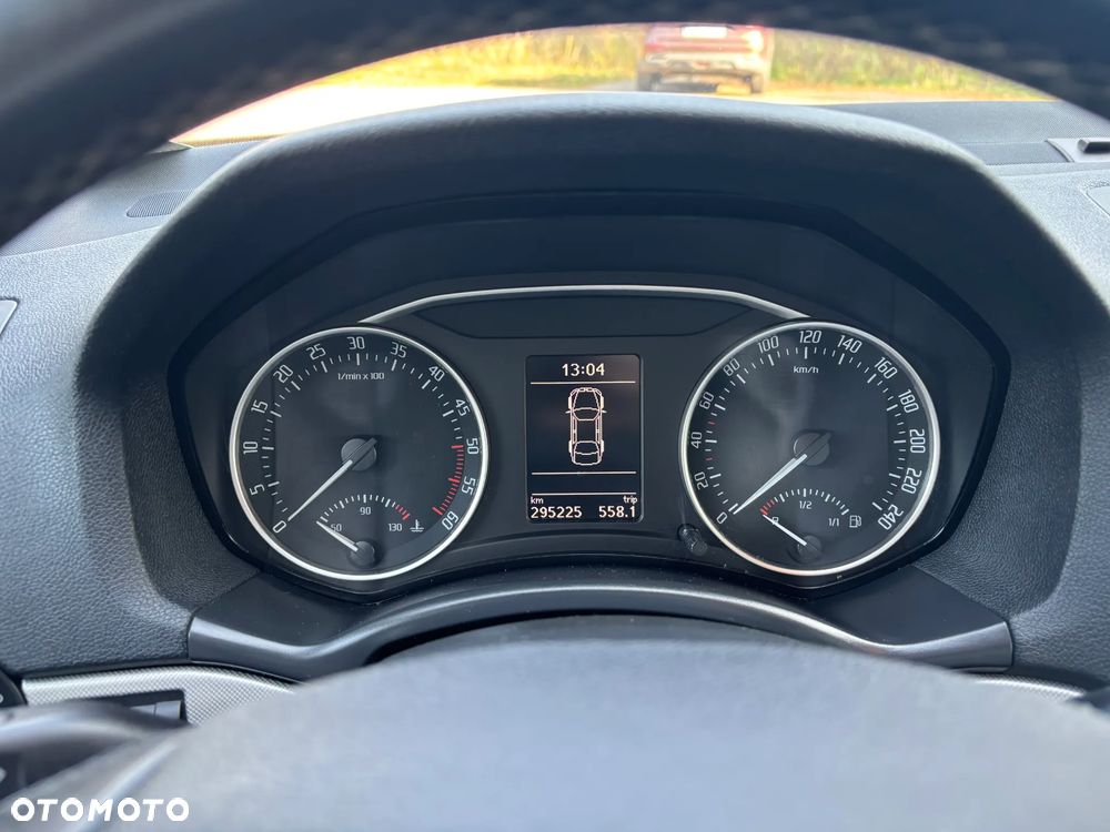 Skoda Octavia 2.0 TDI DPF Elegance - 14