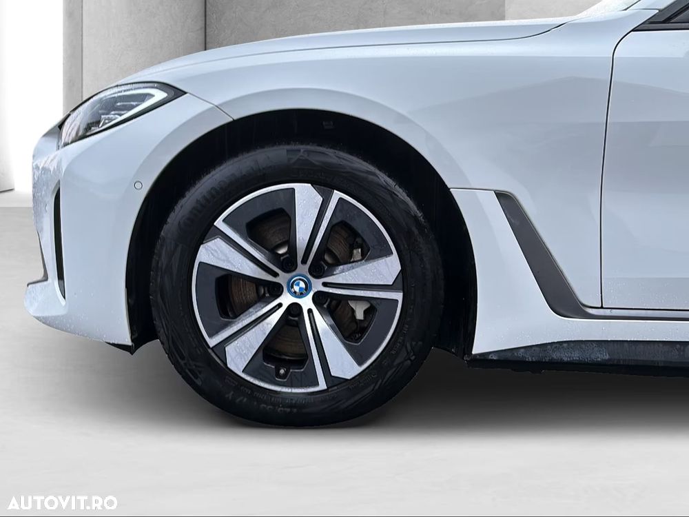 BMW i4 eDrive40 - 5