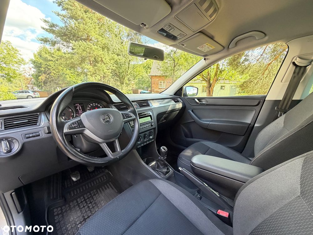 Skoda RAPID 1.2 TSI Elegance - 16
