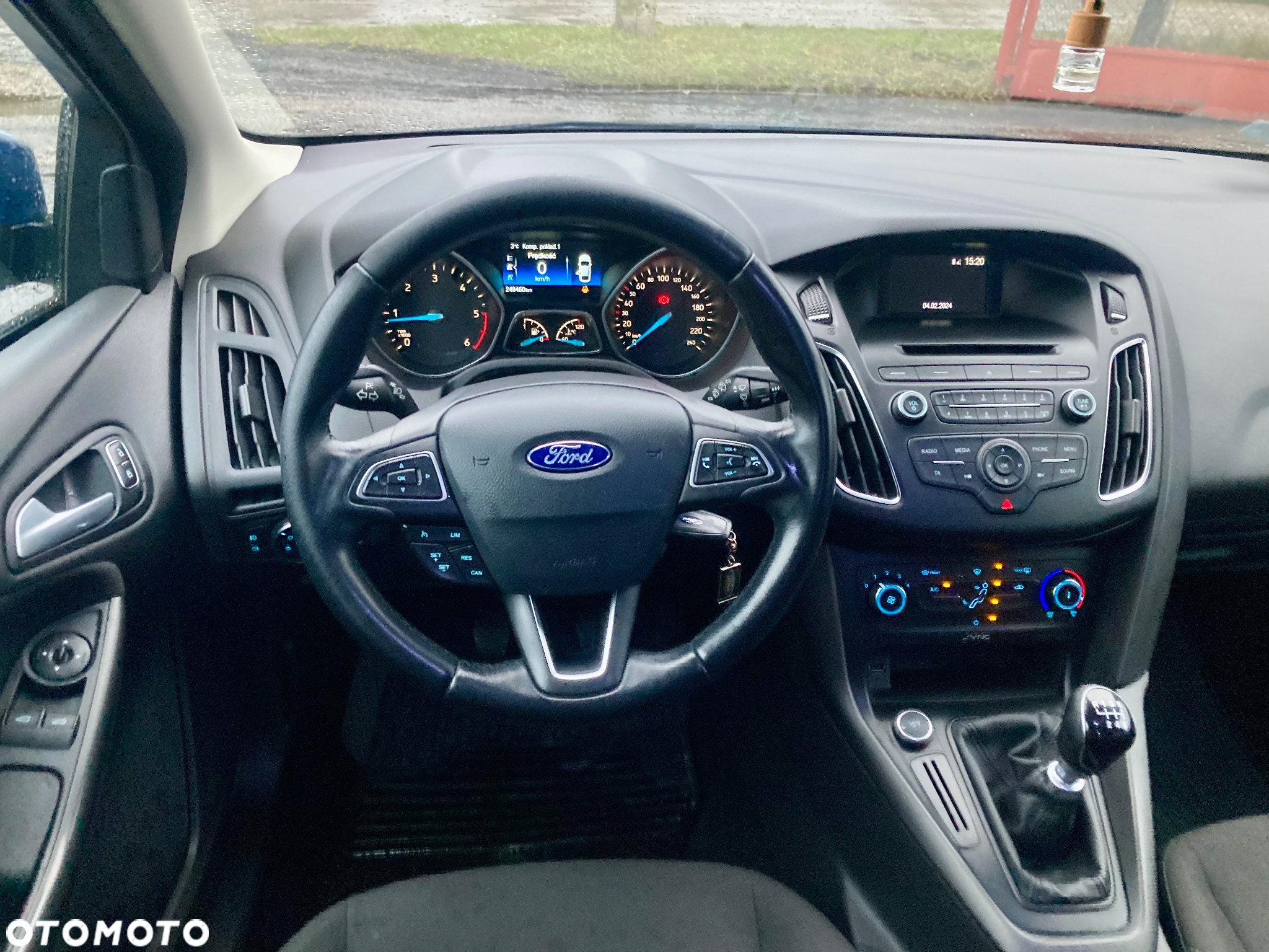 Ford Focus 1.5 TDCi SYNC Edition - 21