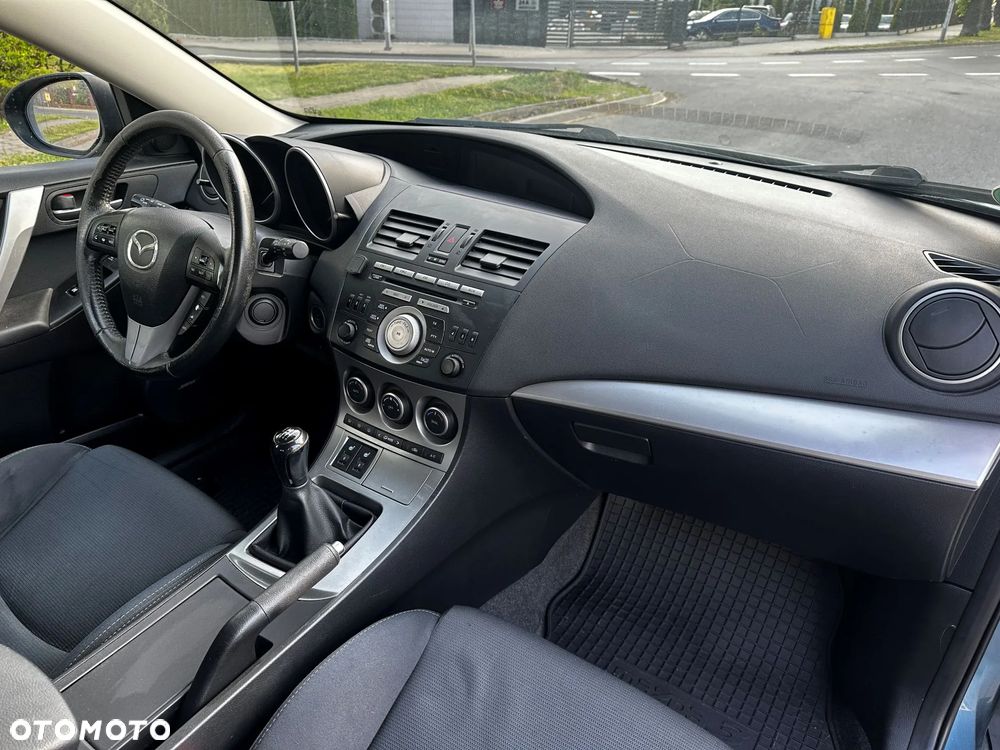 Mazda 3 - 9