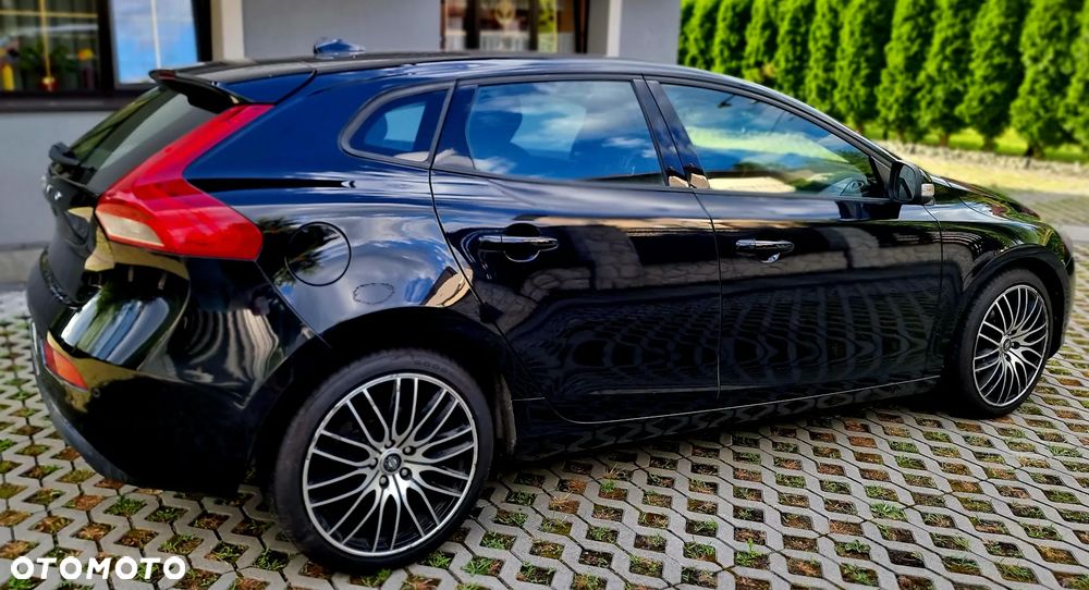 Volvo V40 D2 Kinetic - 1