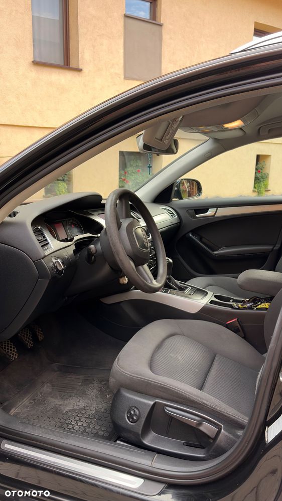 Audi A4 Avant - 8