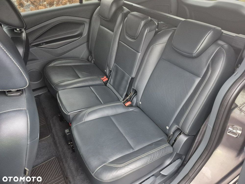 Ford Grand C-MAX - 13