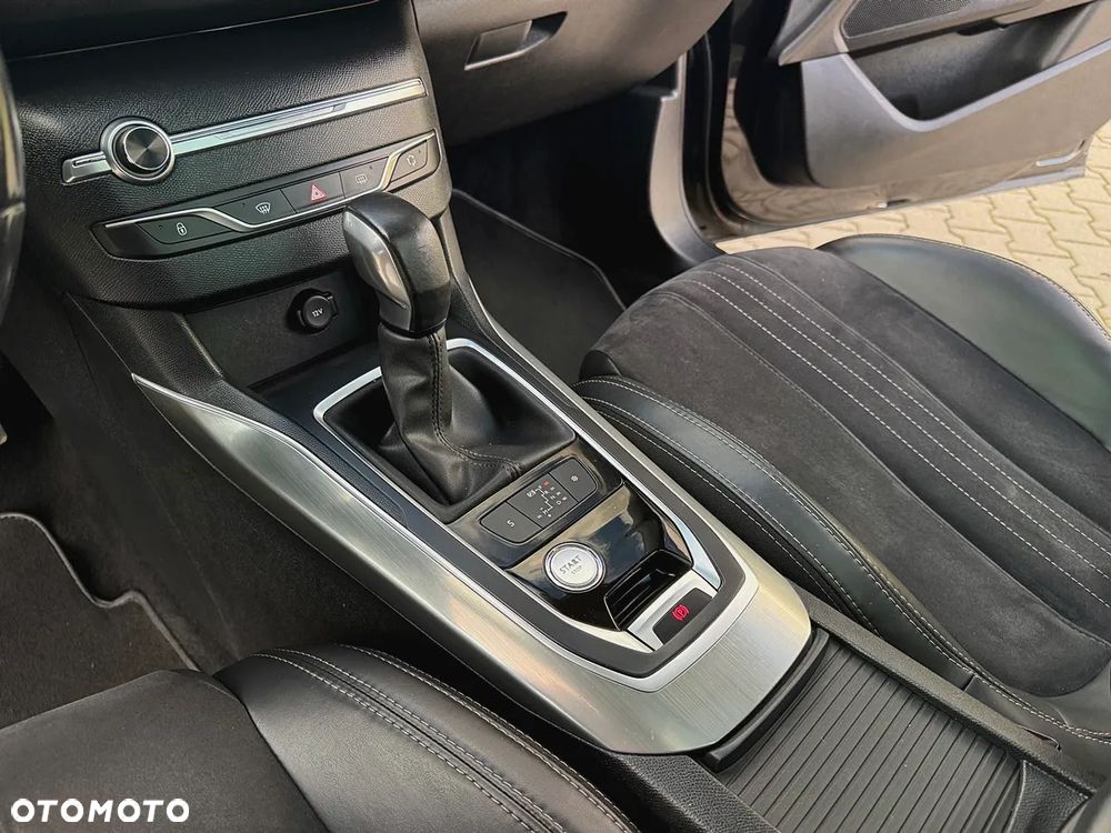 Peugeot 308 BlueHDi FAP 150 EAT6 Stop & Start Allure - 36