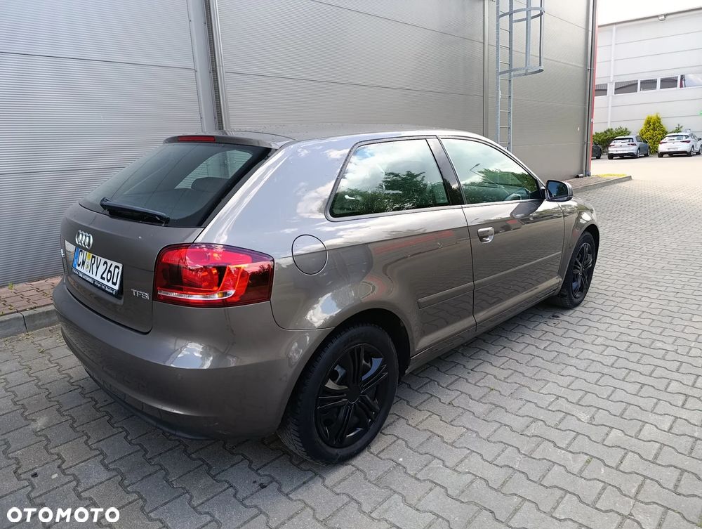 Audi A3 3-drzwiowe 1.4 TFSI Ambiente - 8